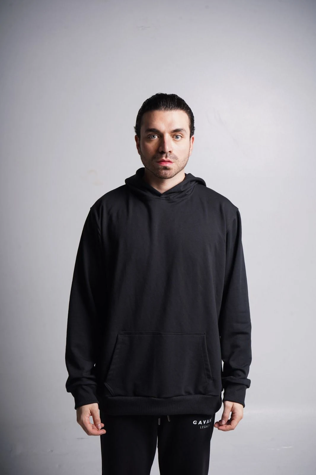 Hoodie negro 250g